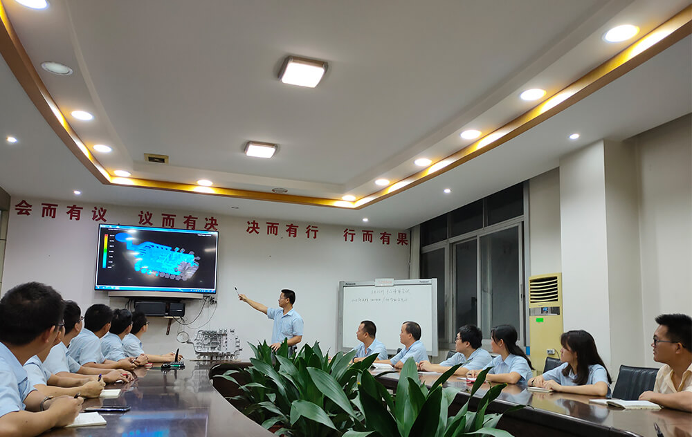為不同領(lǐng)域客戶(hù)在模具設計與制造積累豐富經(jīng)驗，在汽車(chē)、新能源、通信、醫療等行業(yè)有顯著(zhù)優(yōu)勢。